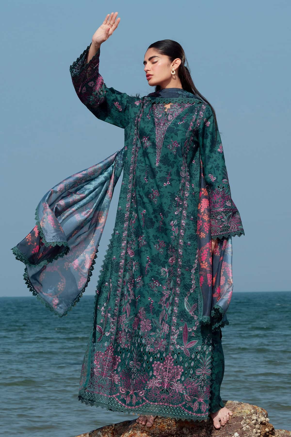 lawn dress brands in Pakistan